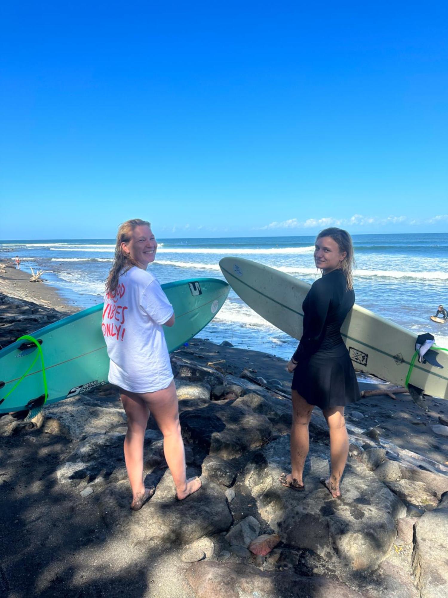 Готель Medewi Secret Surfcamp Палакан Екстер'єр фото